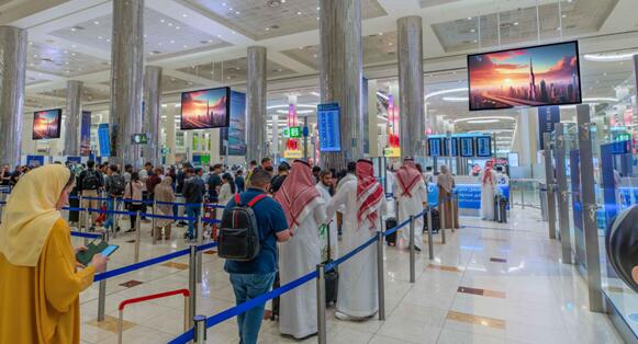 迪拜國際機(jī)場廣告